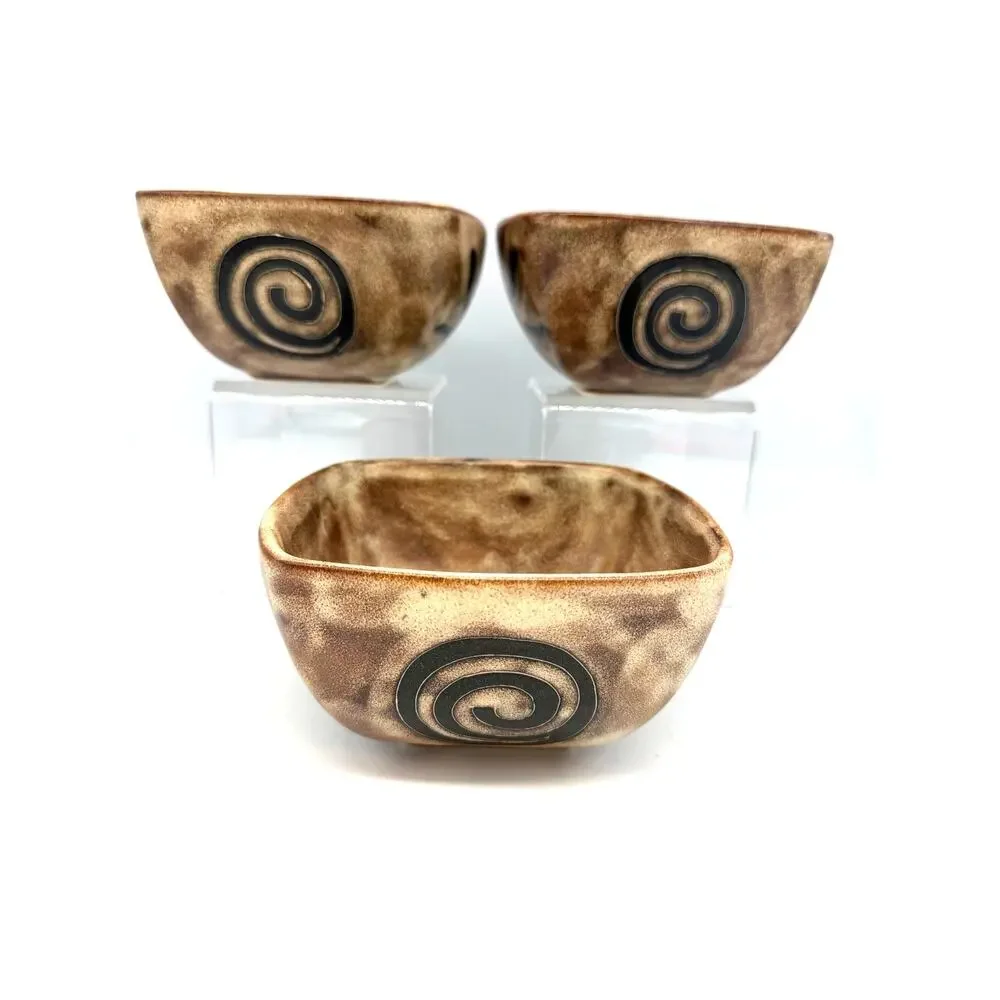 Mara Ceramic Stoneware Set of 3 Square Bowls Sunburst Swirl Design 6
